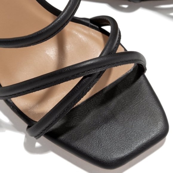 NEW!! Slip On Criss Cross Comfortable Spool Heel - Picture 3 of 6